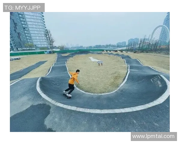 深圳滑板队的灵活性揭秘：运动与艺术的完美结合之旅